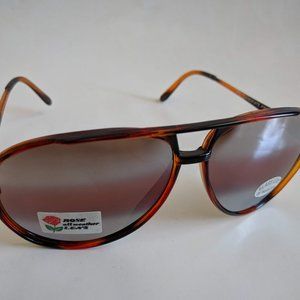 NWT True Vintage Sports Aviator All Weather Rose Glass lens Sunglasses